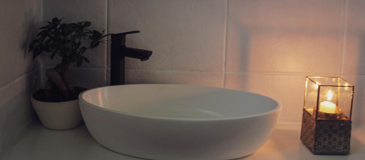 Alluring Self Catering 2 Bedroom Villa At Bokmakierie Villas Виндхук Экстерьер фото