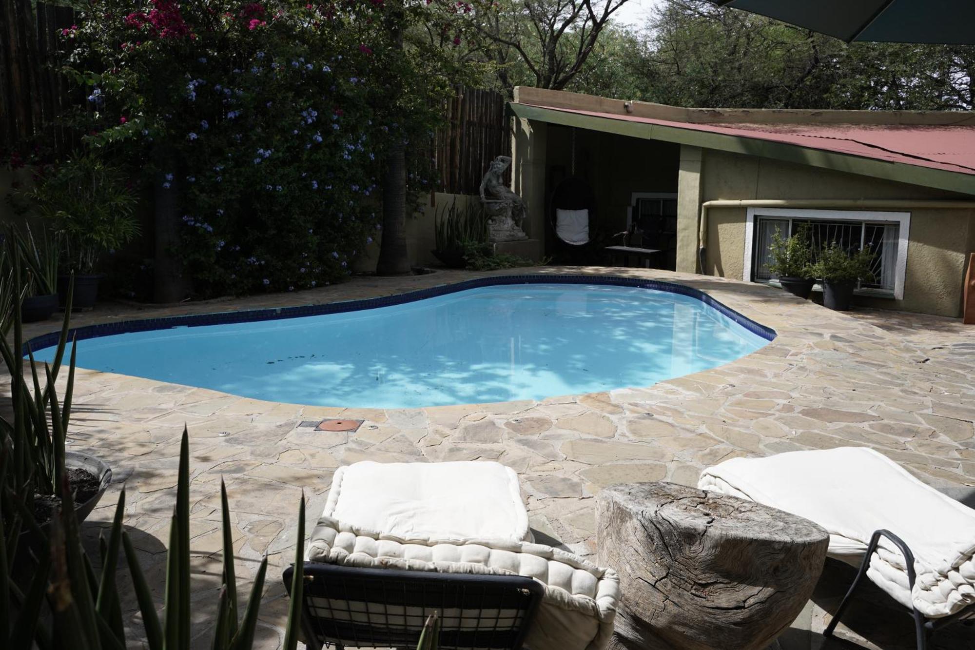 Alluring Self Catering 2 Bedroom Villa At Bokmakierie Villas Виндхук Экстерьер фото
